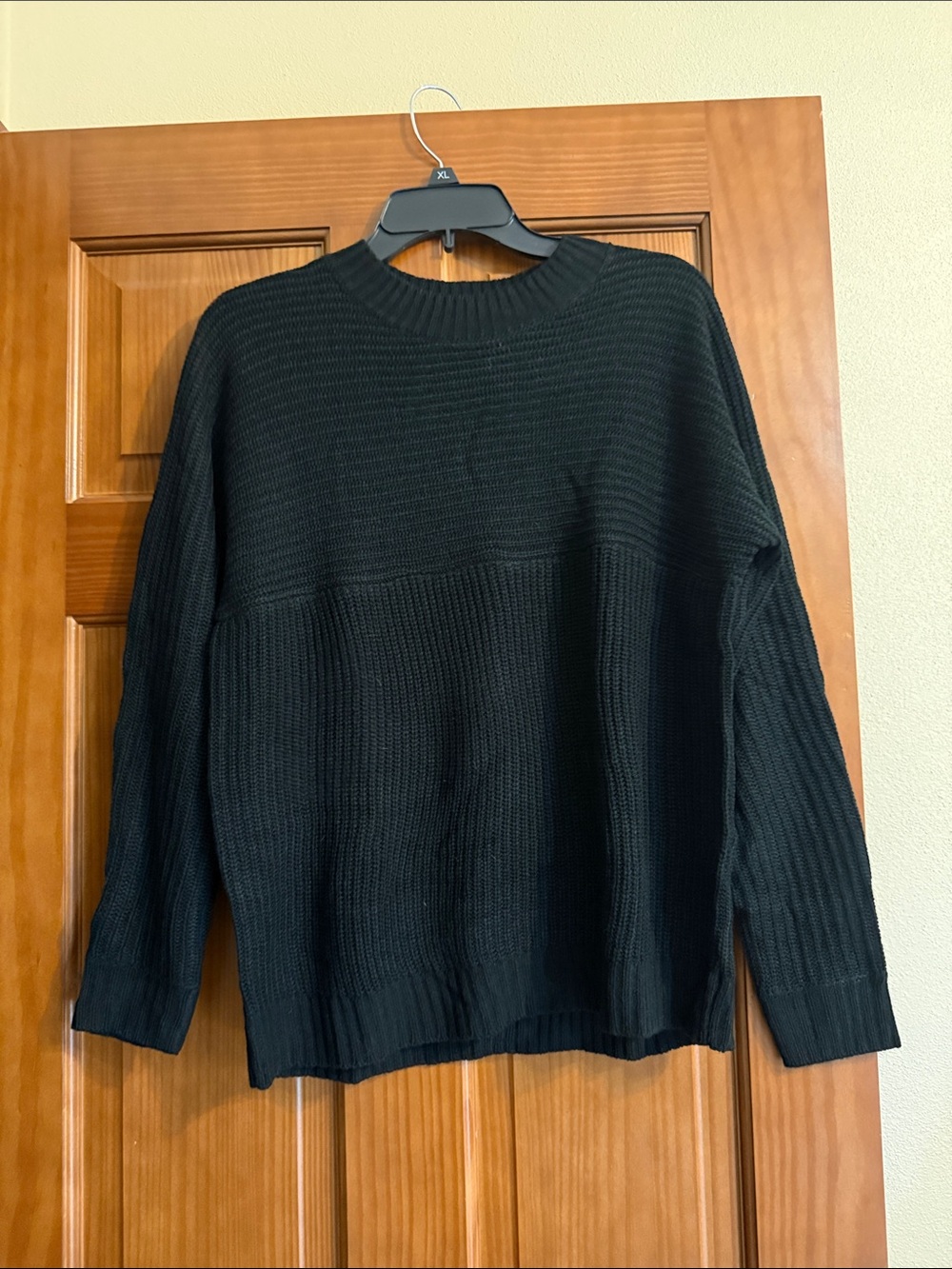 Women’s size large Black Ribbed Crewneck Sweater
